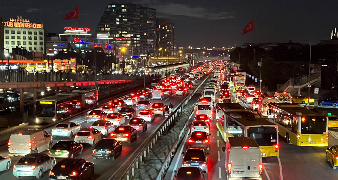 İstanbul’da trafik yoğunluğu yüzde 78’e ulaştı
