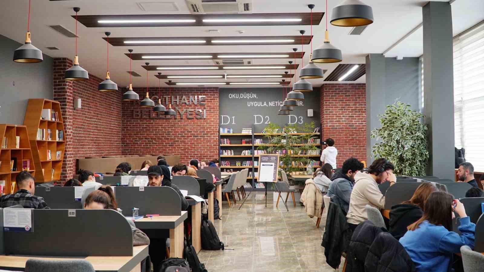 Kağıthane’de gençler sessiz ve konforlu ortamlarda sınavlara hazırlanıyor