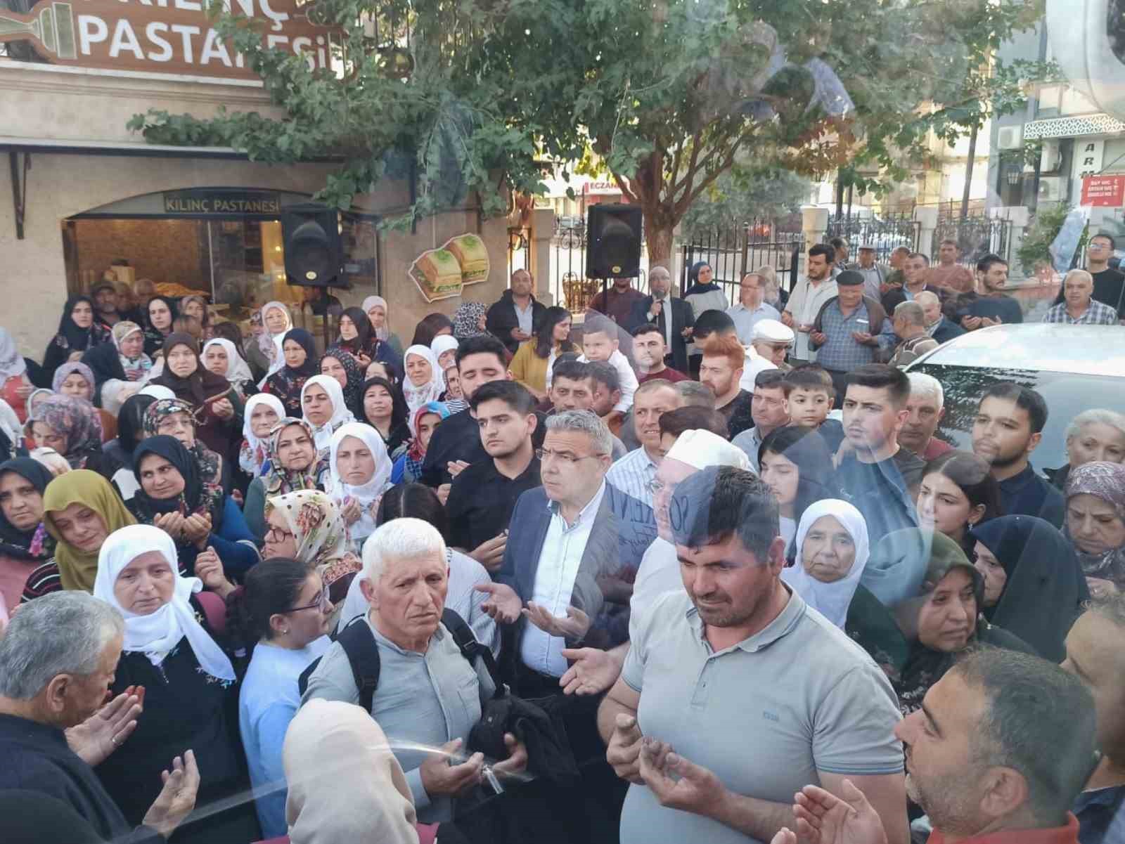 Köşk’te umre yolcuları dualarla uğurlandı