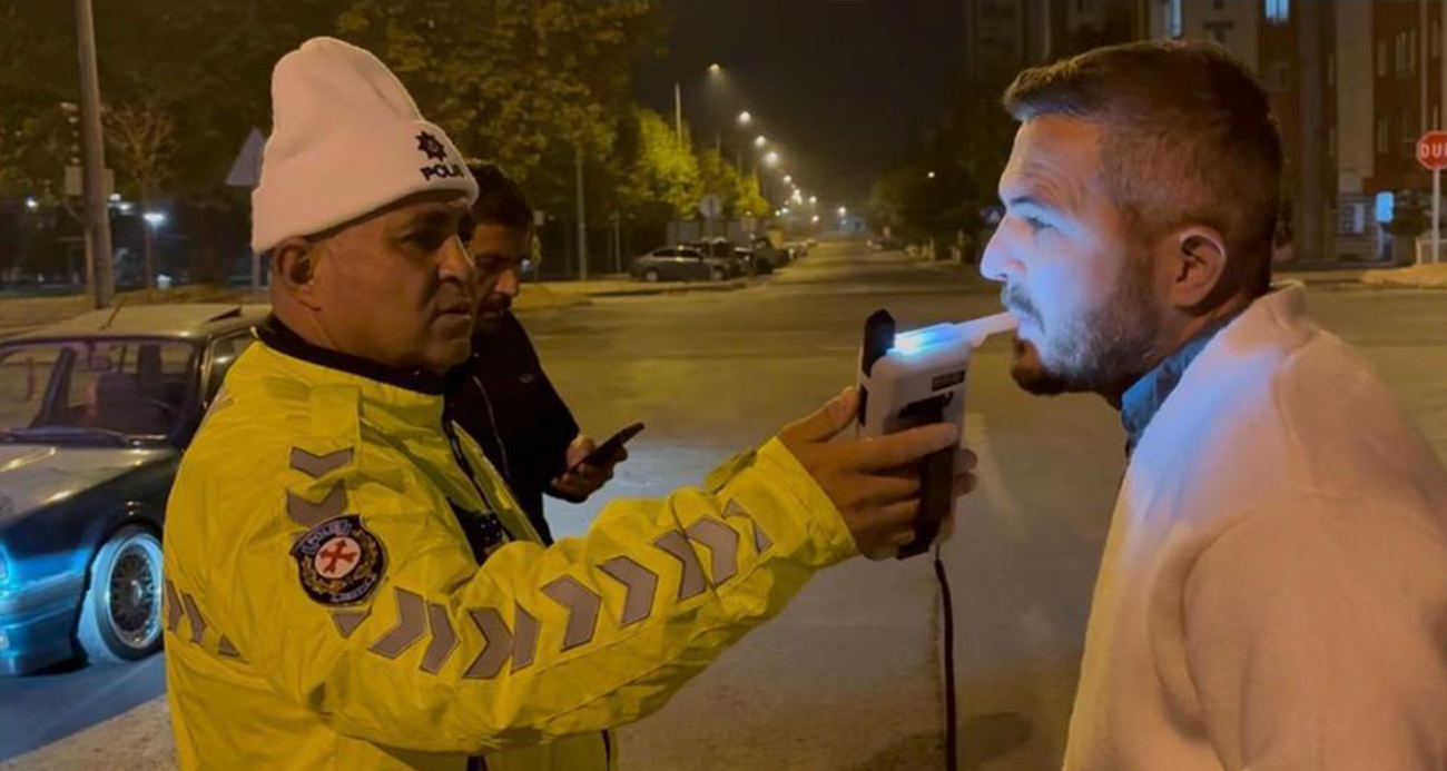 Alkollü sürücüden polise: 