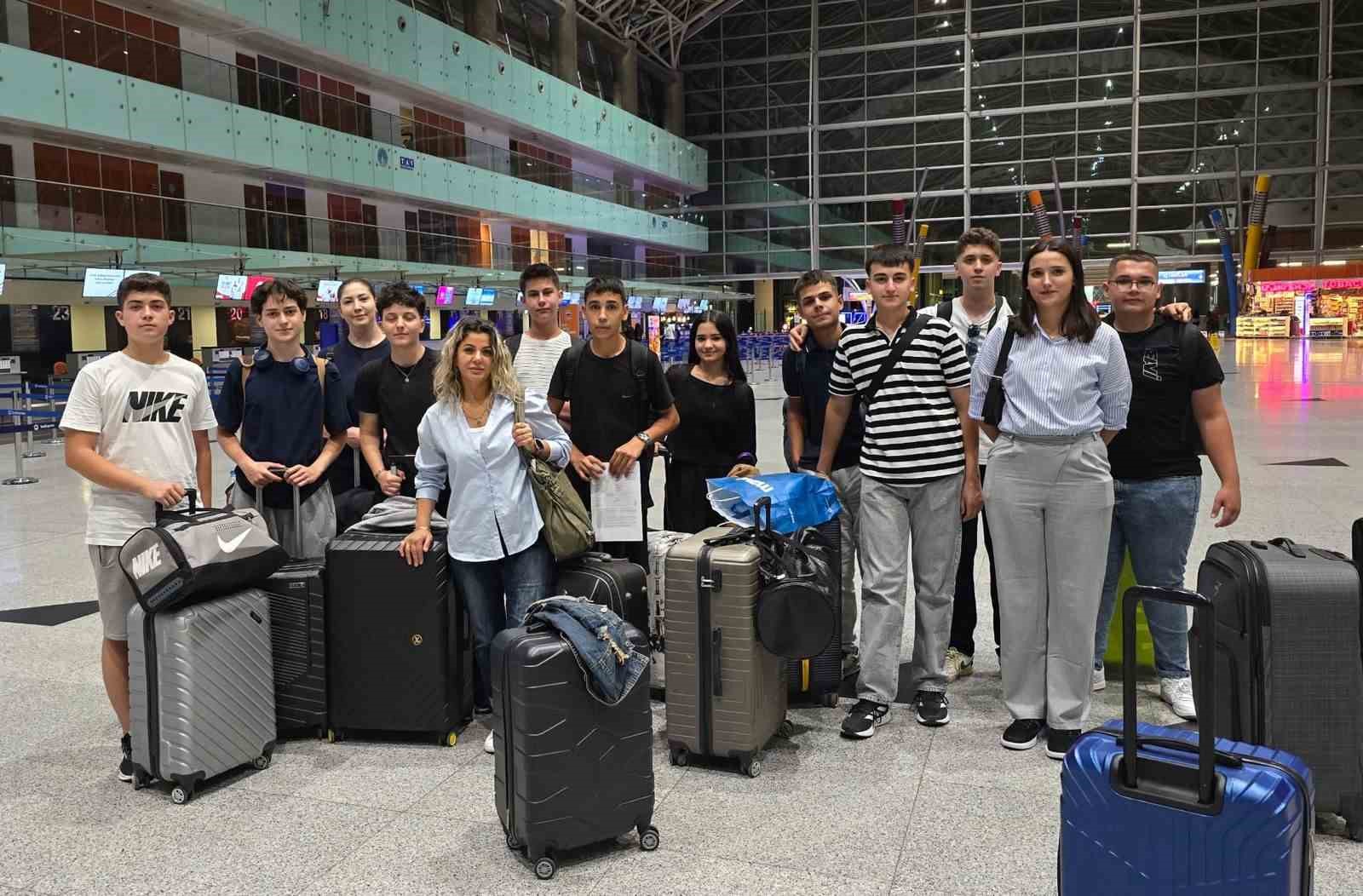 Turizm lisesi öğrencileri Almanya’da 90 günlük stajlarını tamamladı