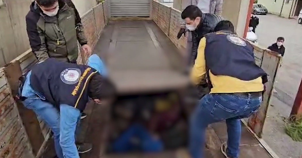 Bitlis’te 20 düzensiz göçmen yakalandı