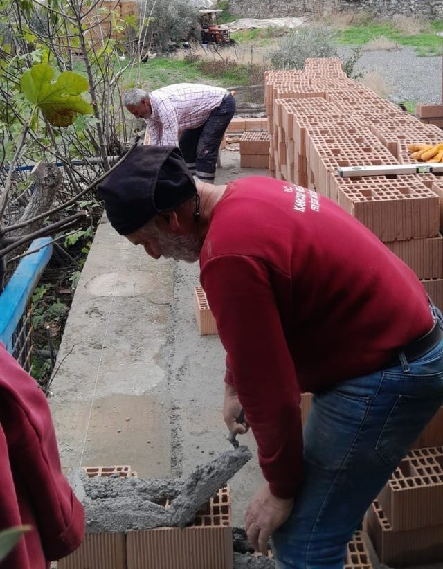 Bahçeköy Mahallesi’nde dernek alanı yenileniyor