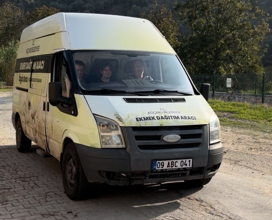 Koçarlı’da Mobil Halk Ekmek aracı beğeni topluyor