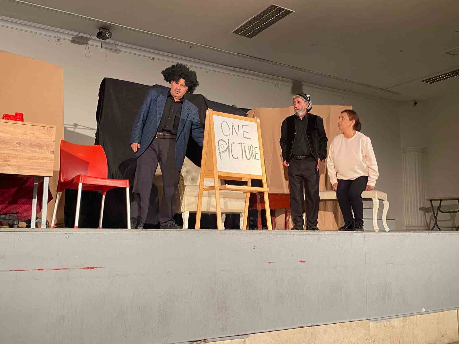 Sarıgöl’de tiyatro etkinliği büyük beğeni topladı