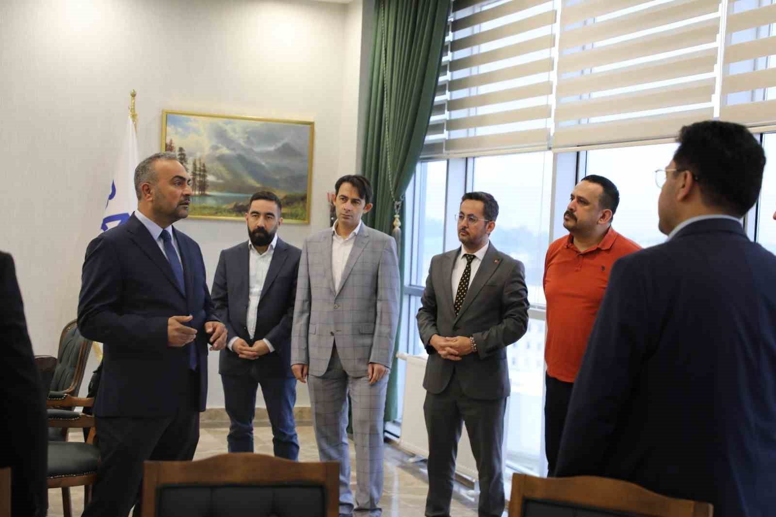 Rektör Akkaya, BARÜ’lü 