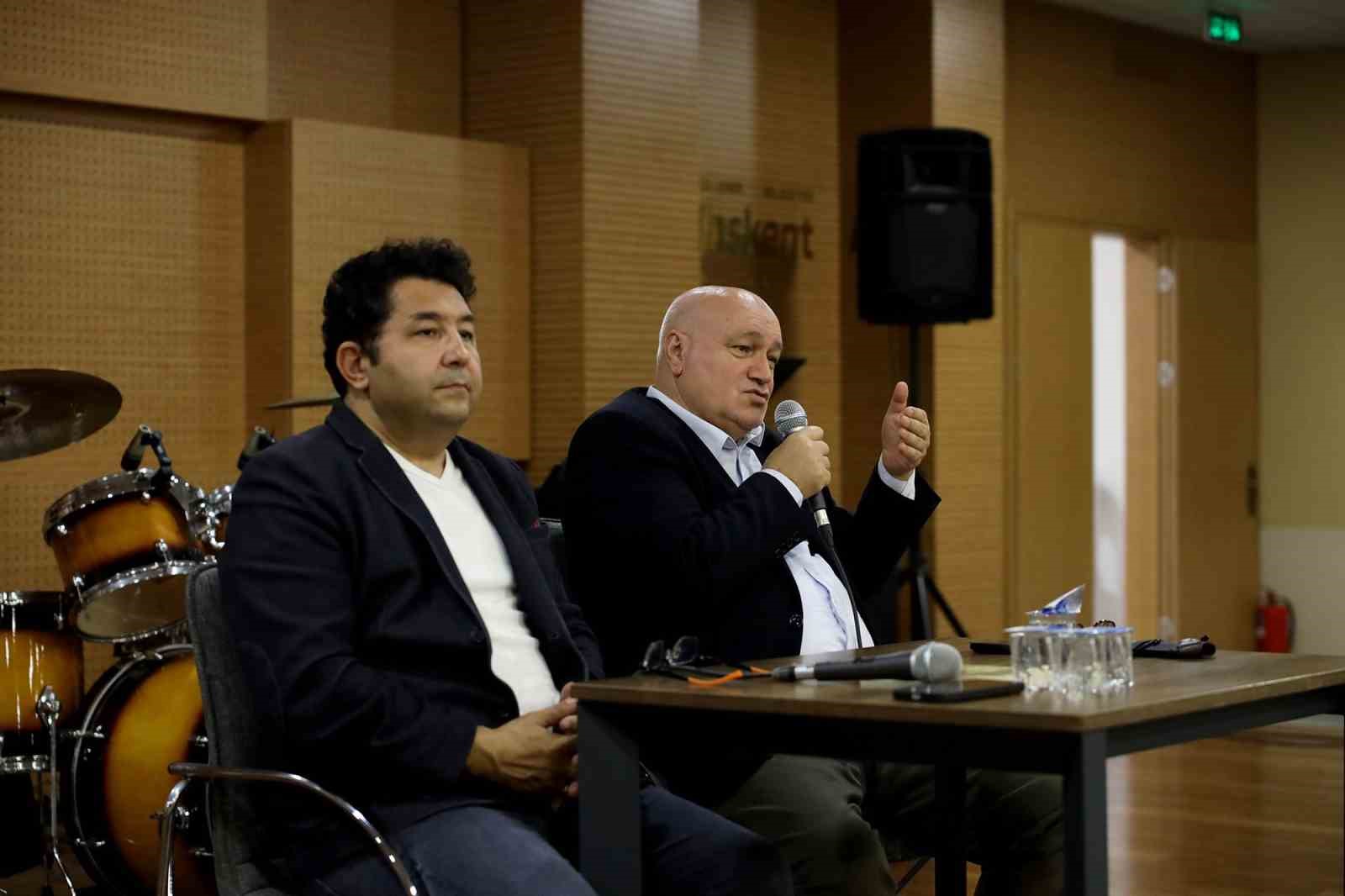 Prof. Dr. Taşağıl, Sakarya’da erken dönem Türk devletlerini anlattı