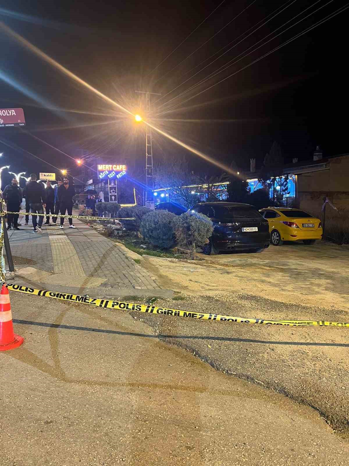 İki kişi arasında çıkan tartışma silahlı saldırıya dönüştü