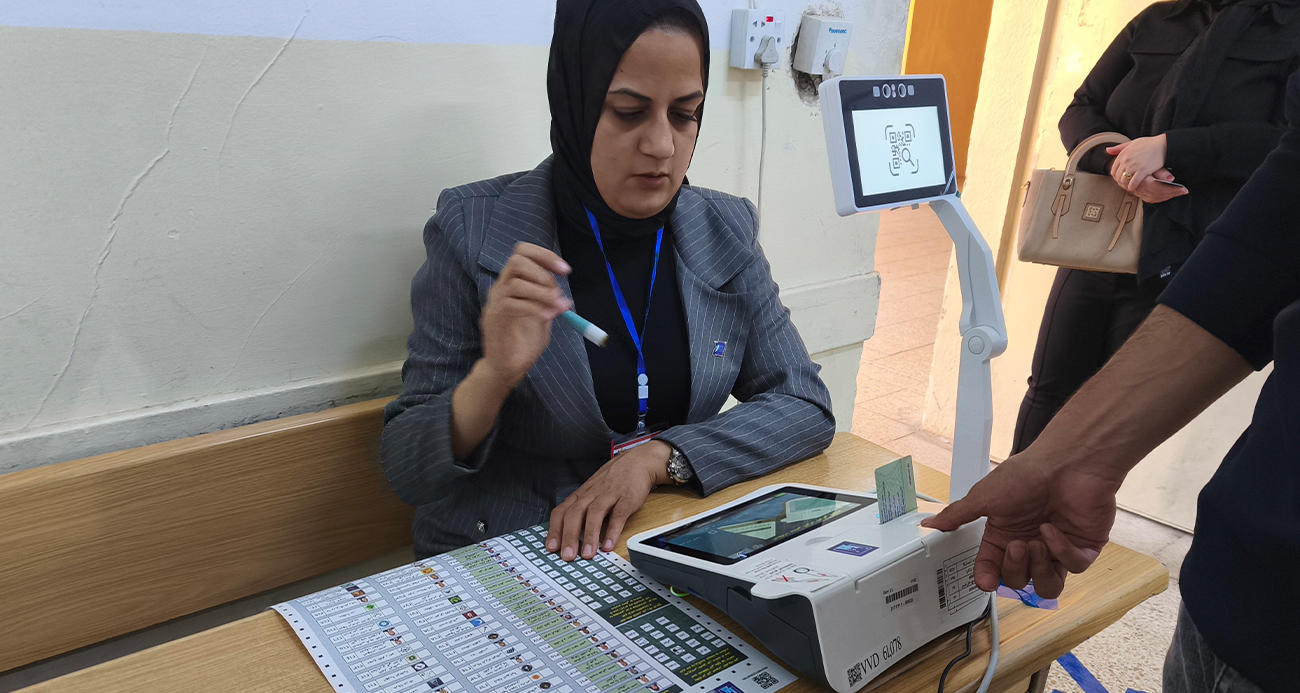 Irak’ta genel seçim için düzenlenen özel oylamaya katılım yüzde 82,42 oldu