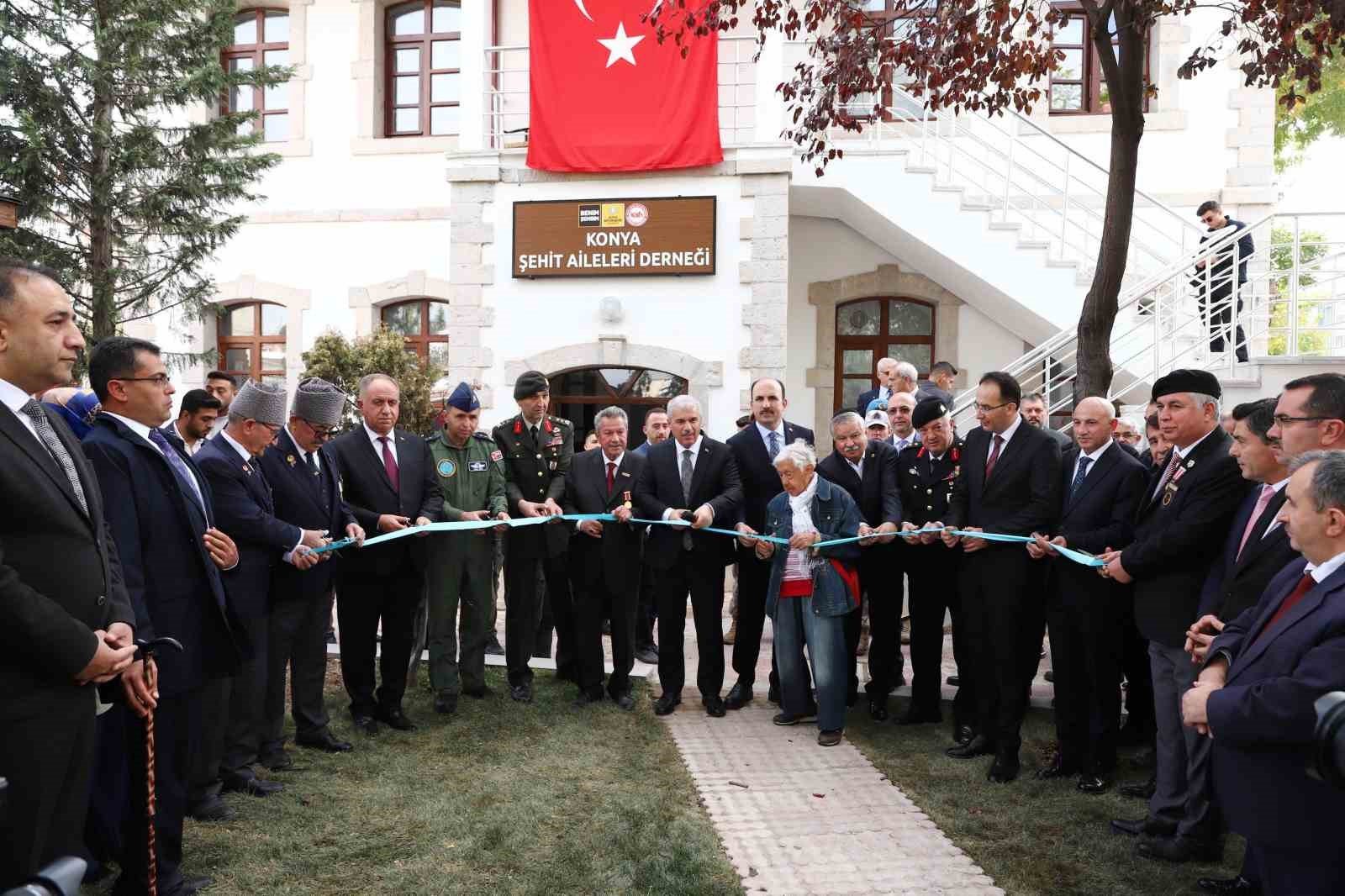 Konya Büyükşehir tarafından yenilenen Şehit Aileleri Derneği binasının açılışı dualarla yapıldı