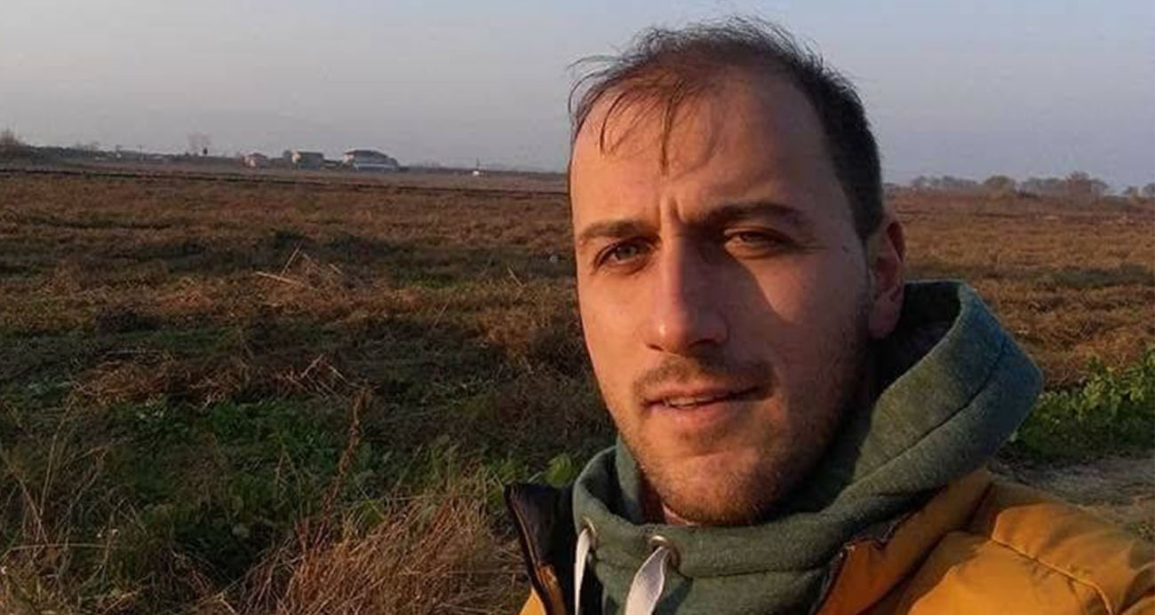 3 çocuk babası adam halı sahada kalbine yenildi