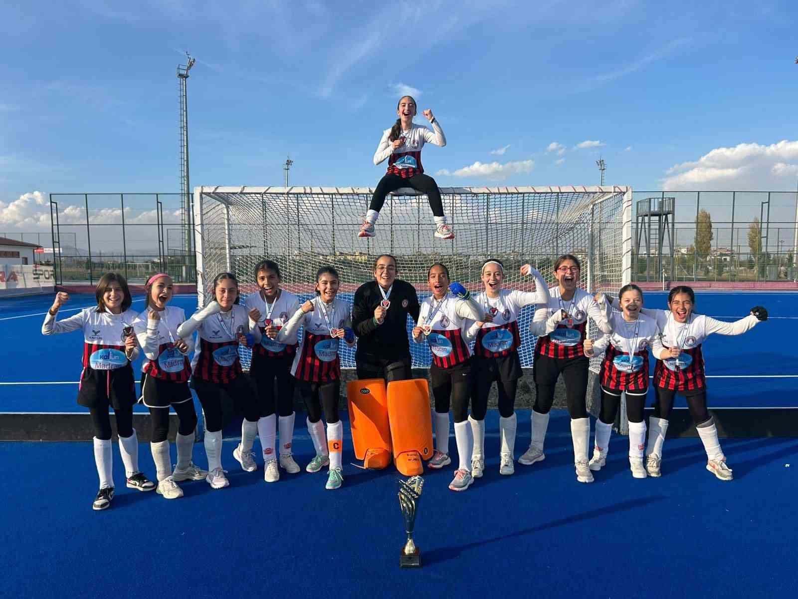 Muğla U13 Hokey Takımı Türkiye Şampiyonu oldu