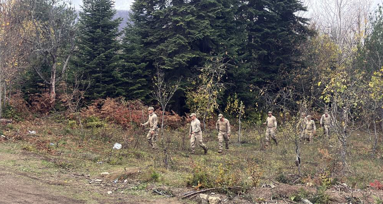 Annenin donarak, oğlunun düşerek öldüğü üzerinde duruluyor