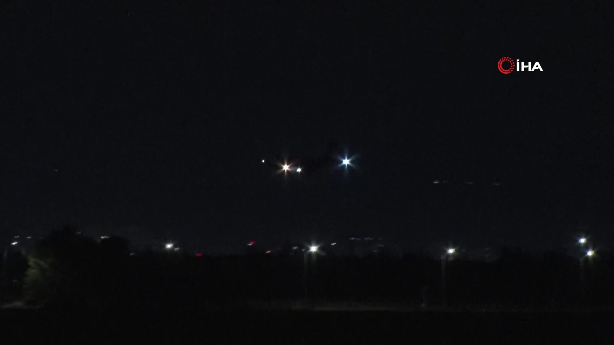 Gürcistan’da düşen askeri kargo uçağında şehit olan askerlerin naaşlarını taşıyan uçak Ankara’ya indi