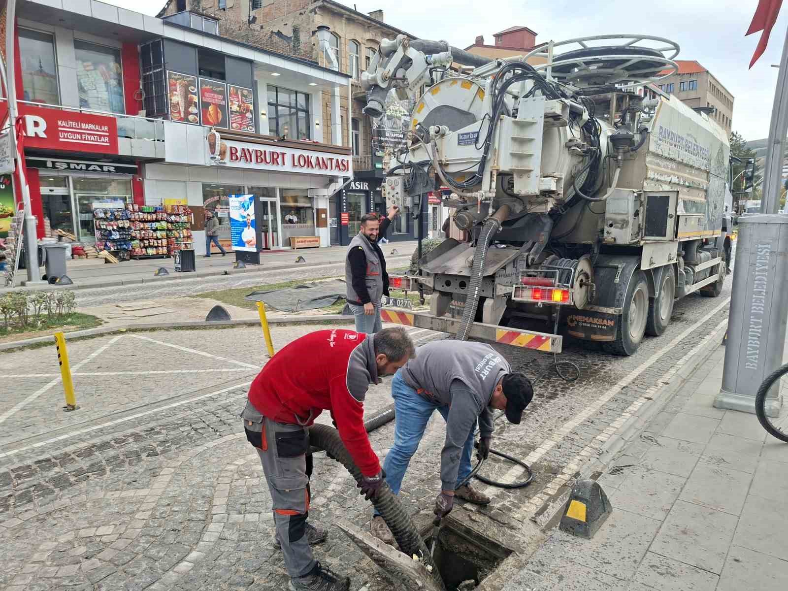 Bayburt’ta şehir estetiği ve altyapı için mesai