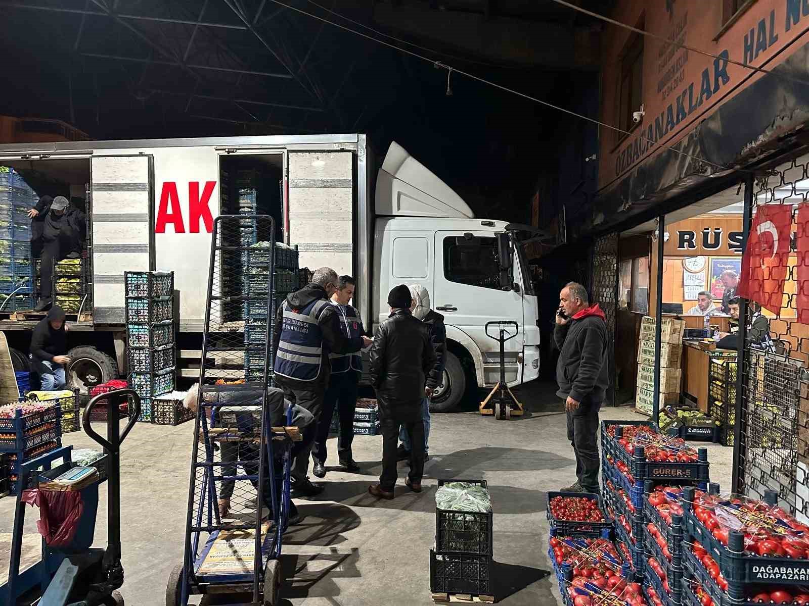 Defterdarlıktan Zonguldak Hali’ne şafak denetimi