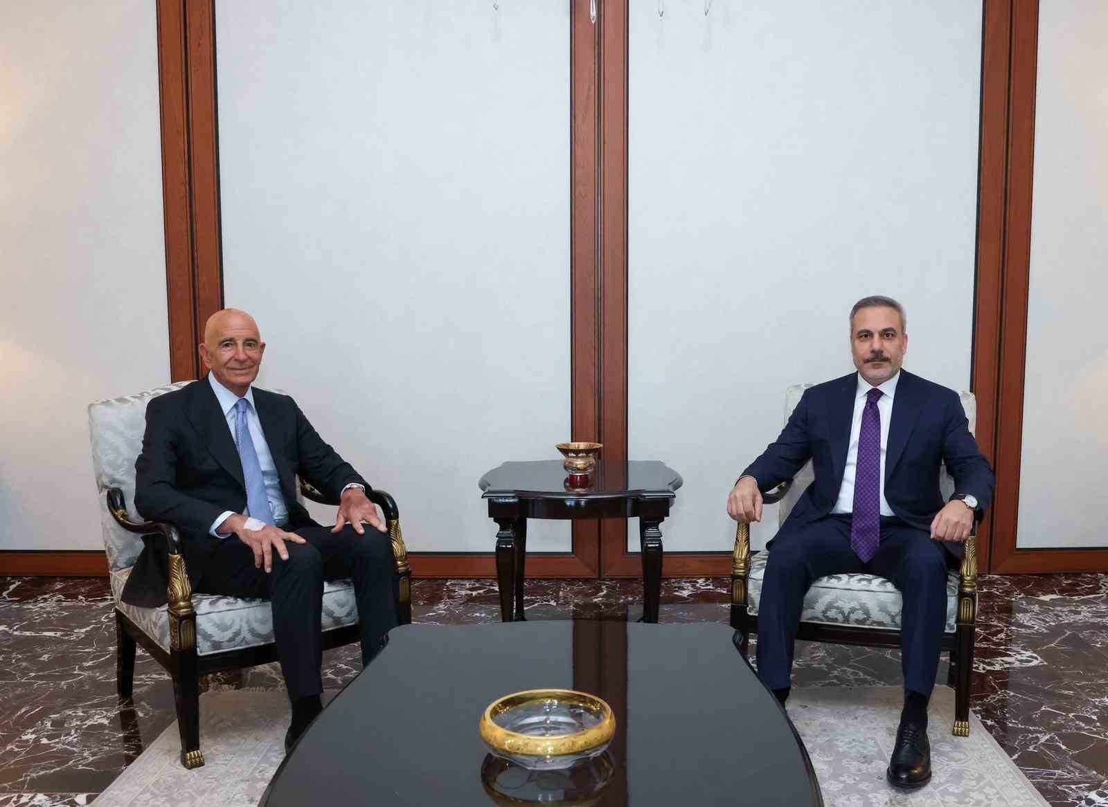 Bakan Fidan, ABD Büyükelçisi Barrack ve Trump’ın Kıdemli Danışmanı Gorka’yı kabul etti