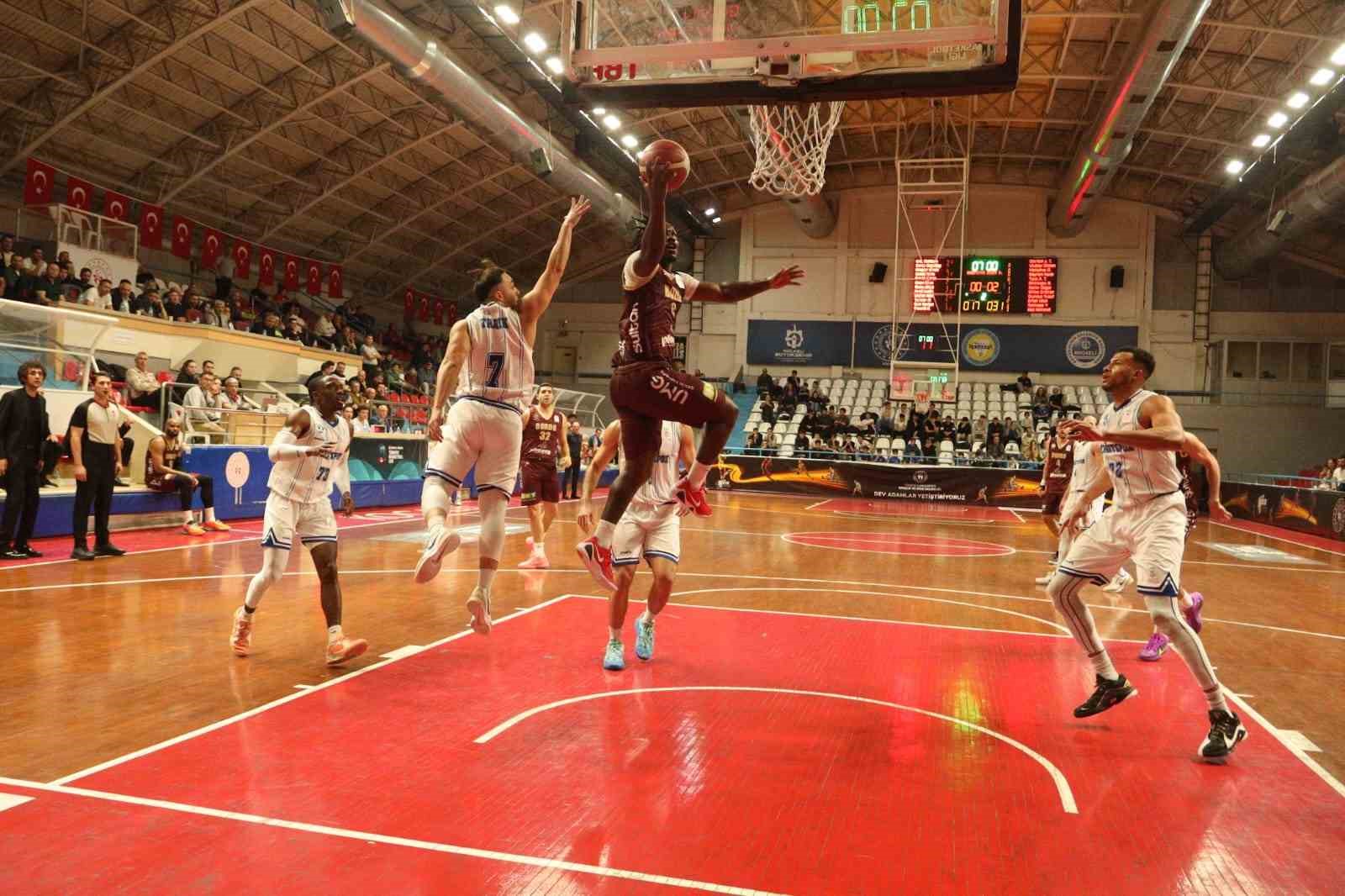 Türkiye Basketbol Ligi: Kocaeli BŞB Kağıtspor: 61 - Bandırma Bordo Basketbol: 82