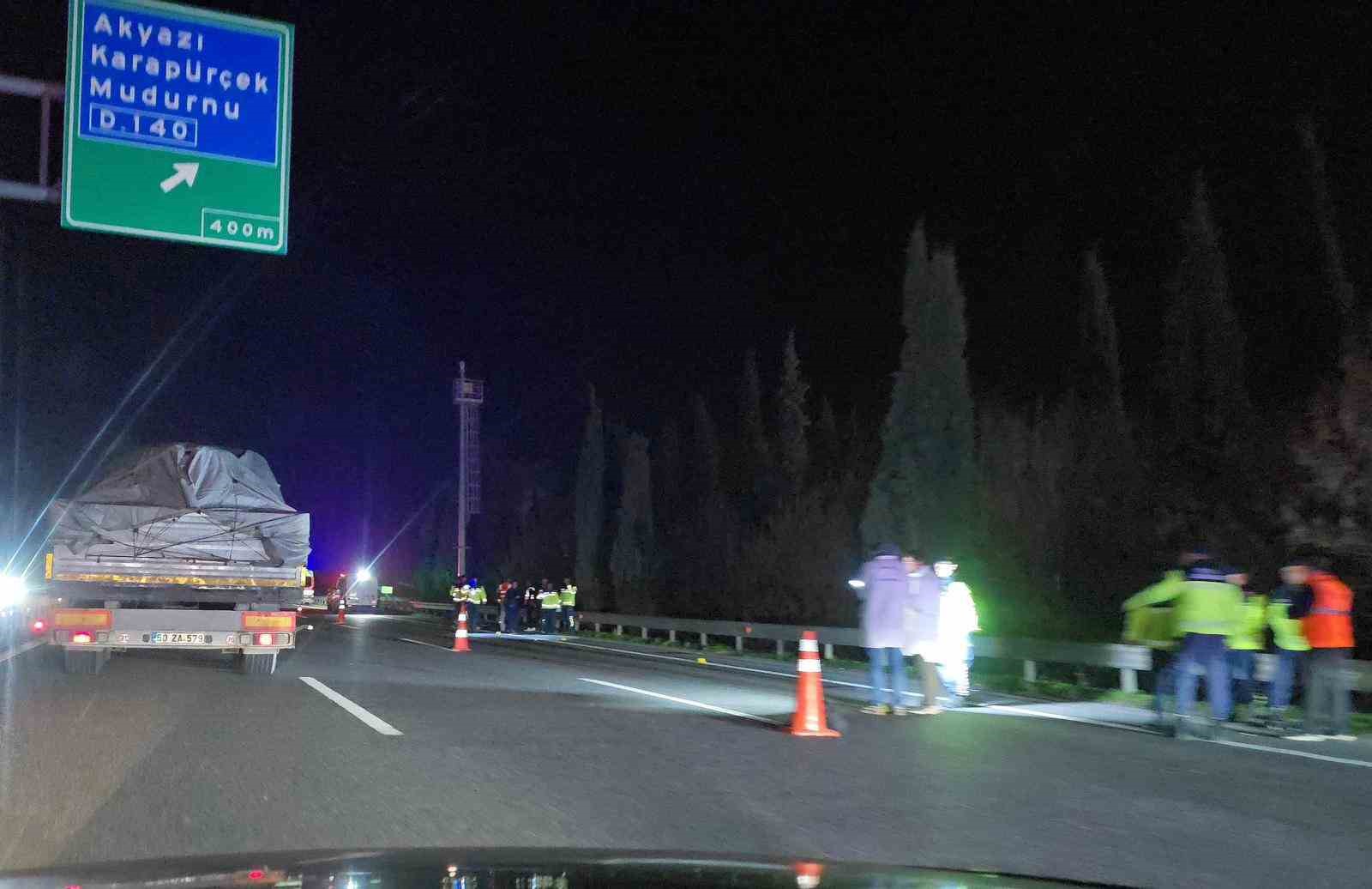 Anadolu Otoyolu’nda feci kaza: Otomobilin çarptığı yaya hayatını kaybetti