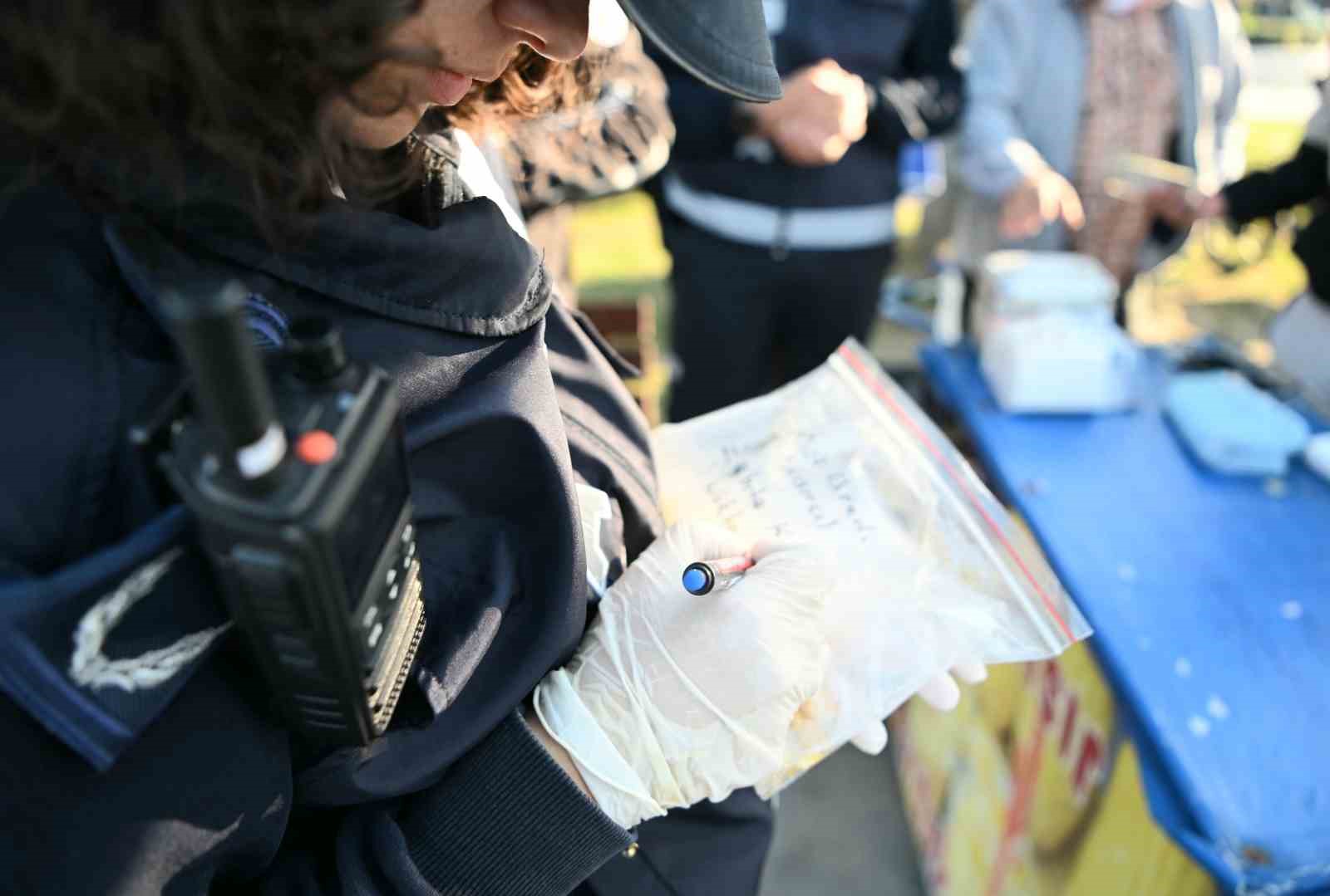 Başkan Günel’den sokak lezzetlerine sıkı takip