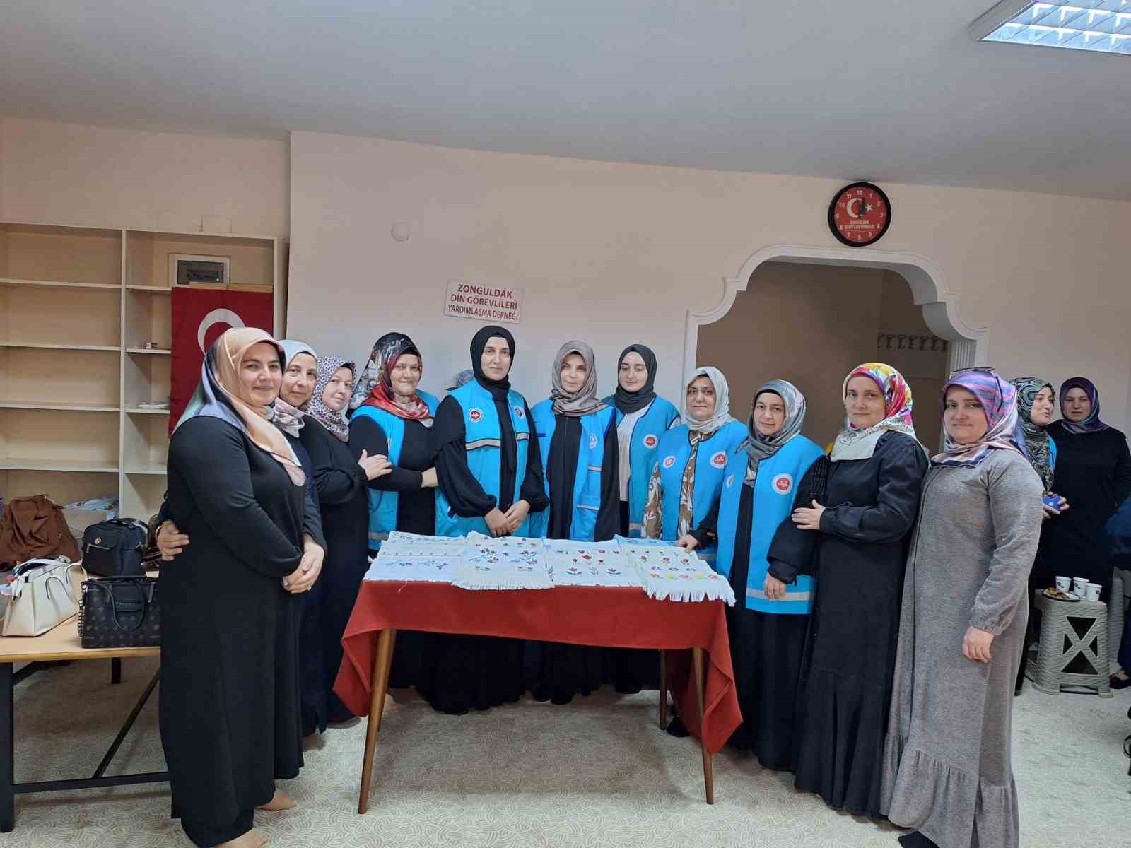 Zonguldak’ta TDV Kadın Kollarının projeleri çocukların yüreklerini ısıttı