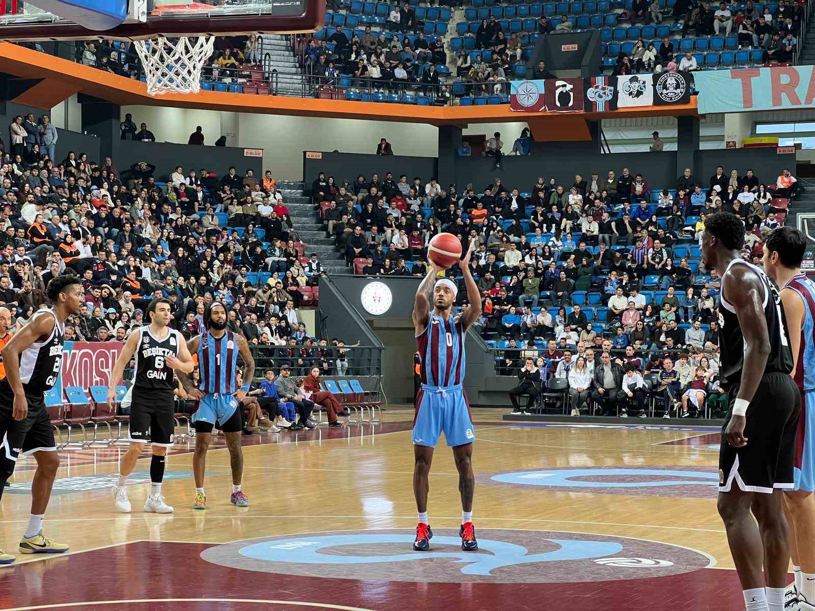 Türkiye Sigorta Basketbol Ligi: Trabzonspor: 84 - Beşiktaş: 98