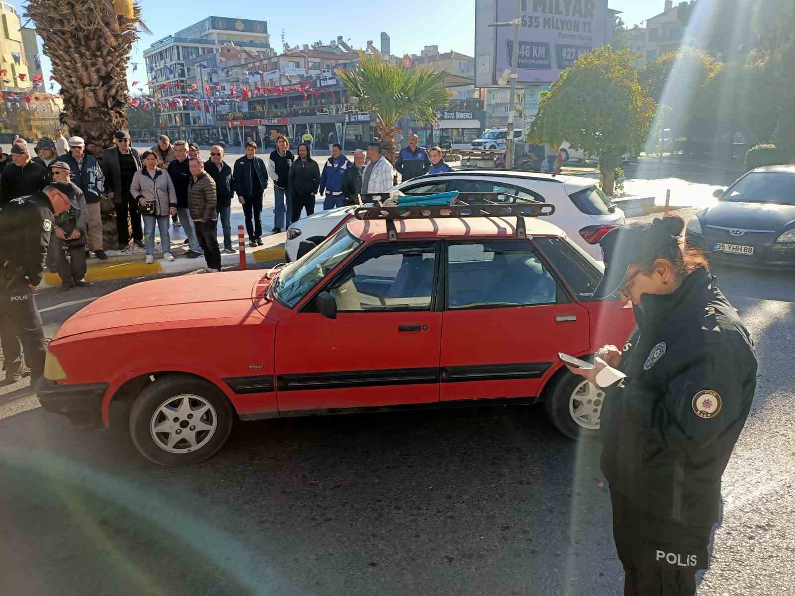 Kaza yapıp şoka giren yaşlı adam hastaneye kaldırıldı
