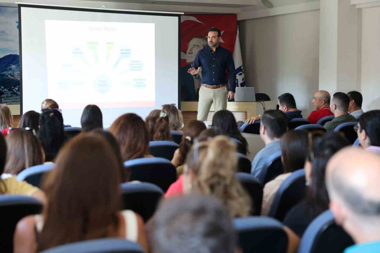 Bodrum Belediyesi kurum içi eğitimlerini sürdürüyor
