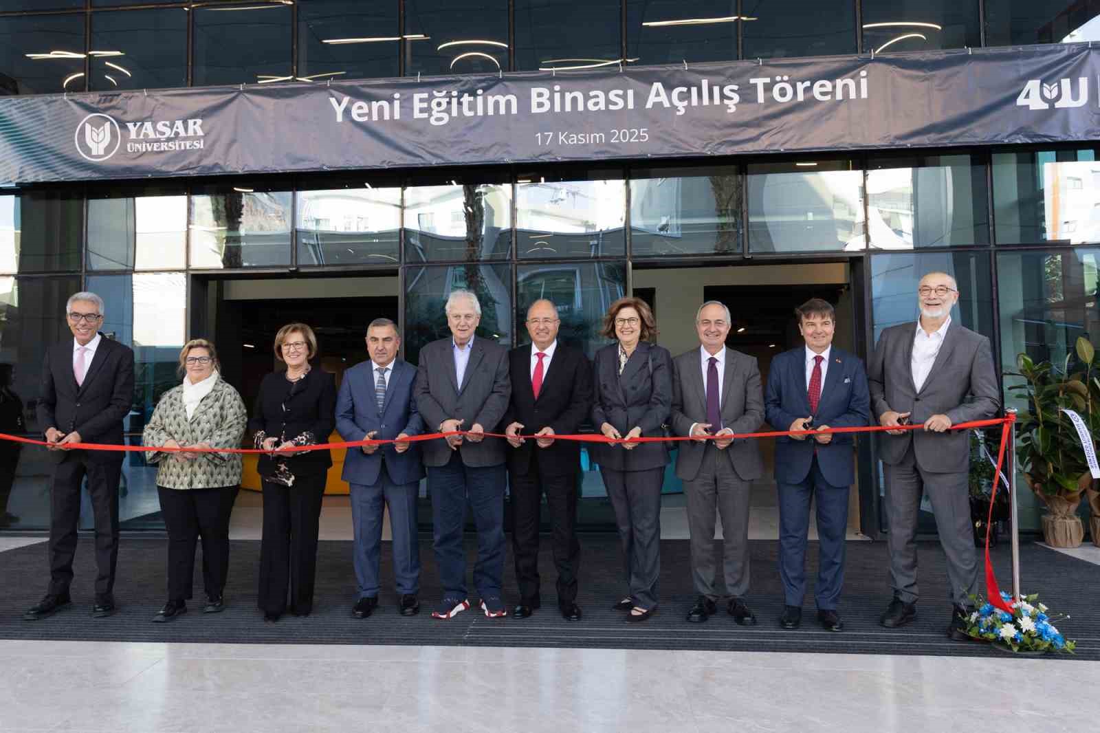 Yaşar Üniversitesi’nden yeni nesil eğitim binası