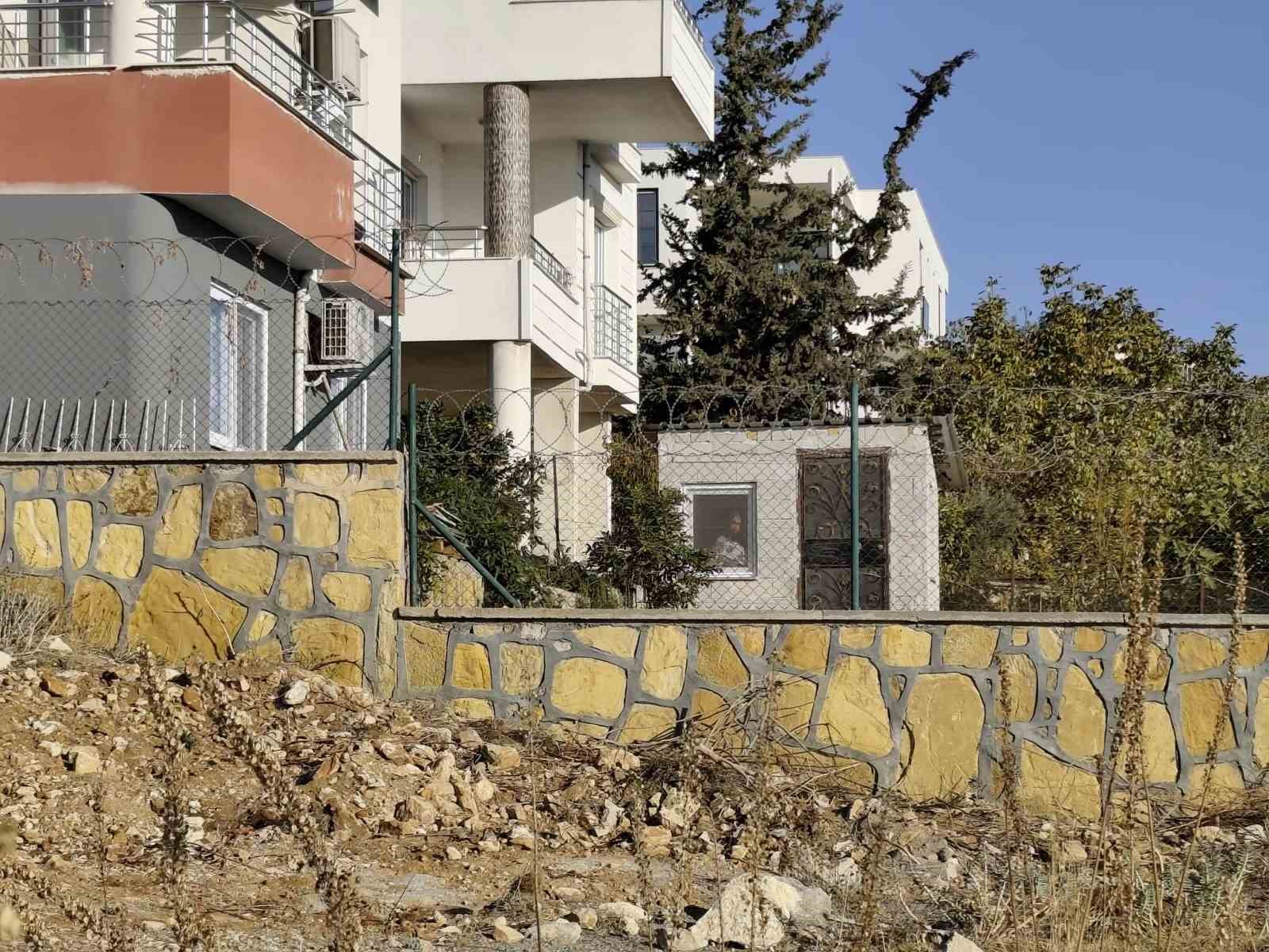 Engelli kadının kulübede yaşamı yürekleri burktu