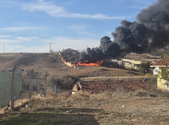 Jandarmanın dikkati yangını önledi