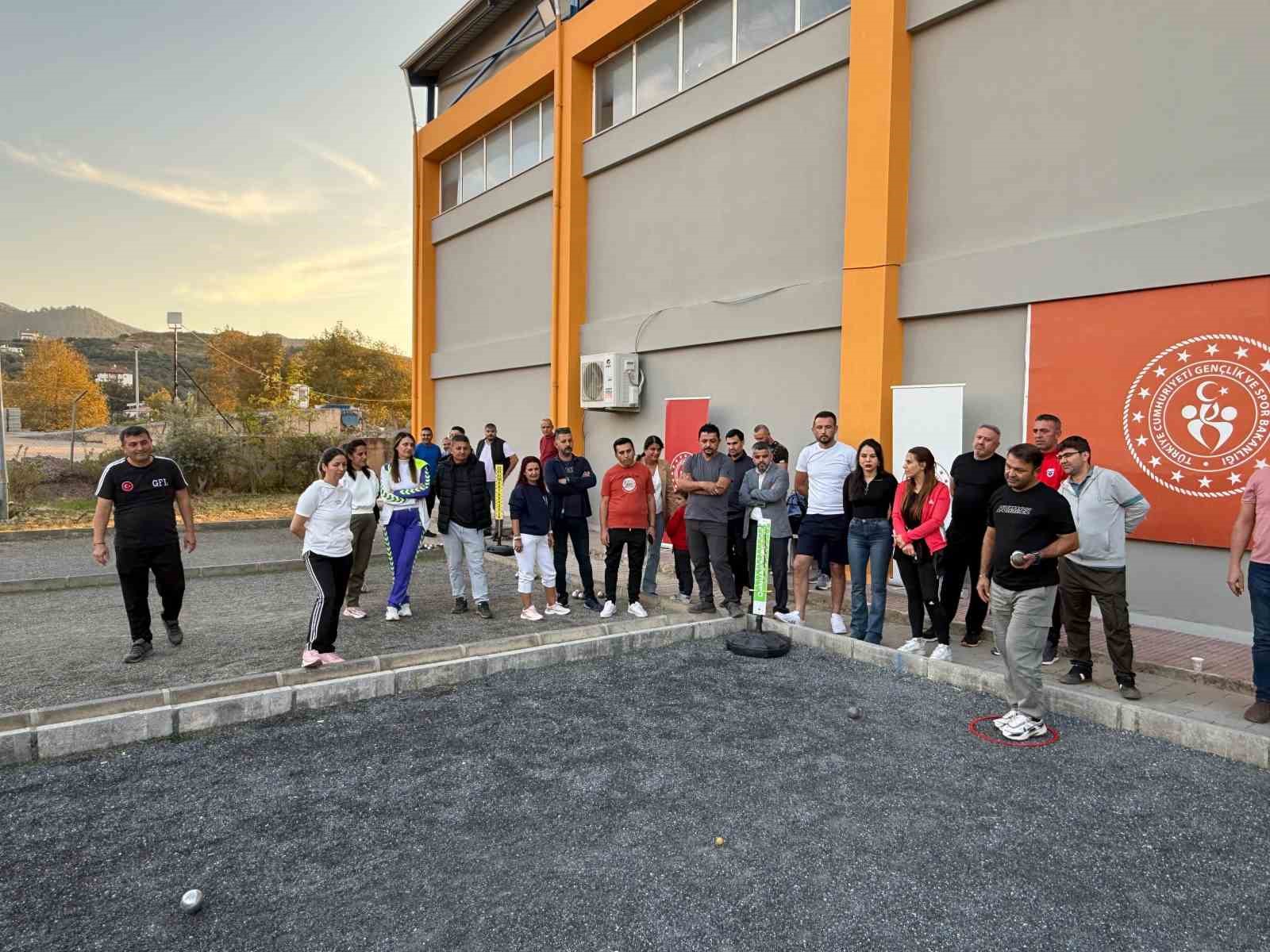 Gazipaşa’da 24 Kasım Öğretmenler Günü’ne özel Bocce Turnuvası