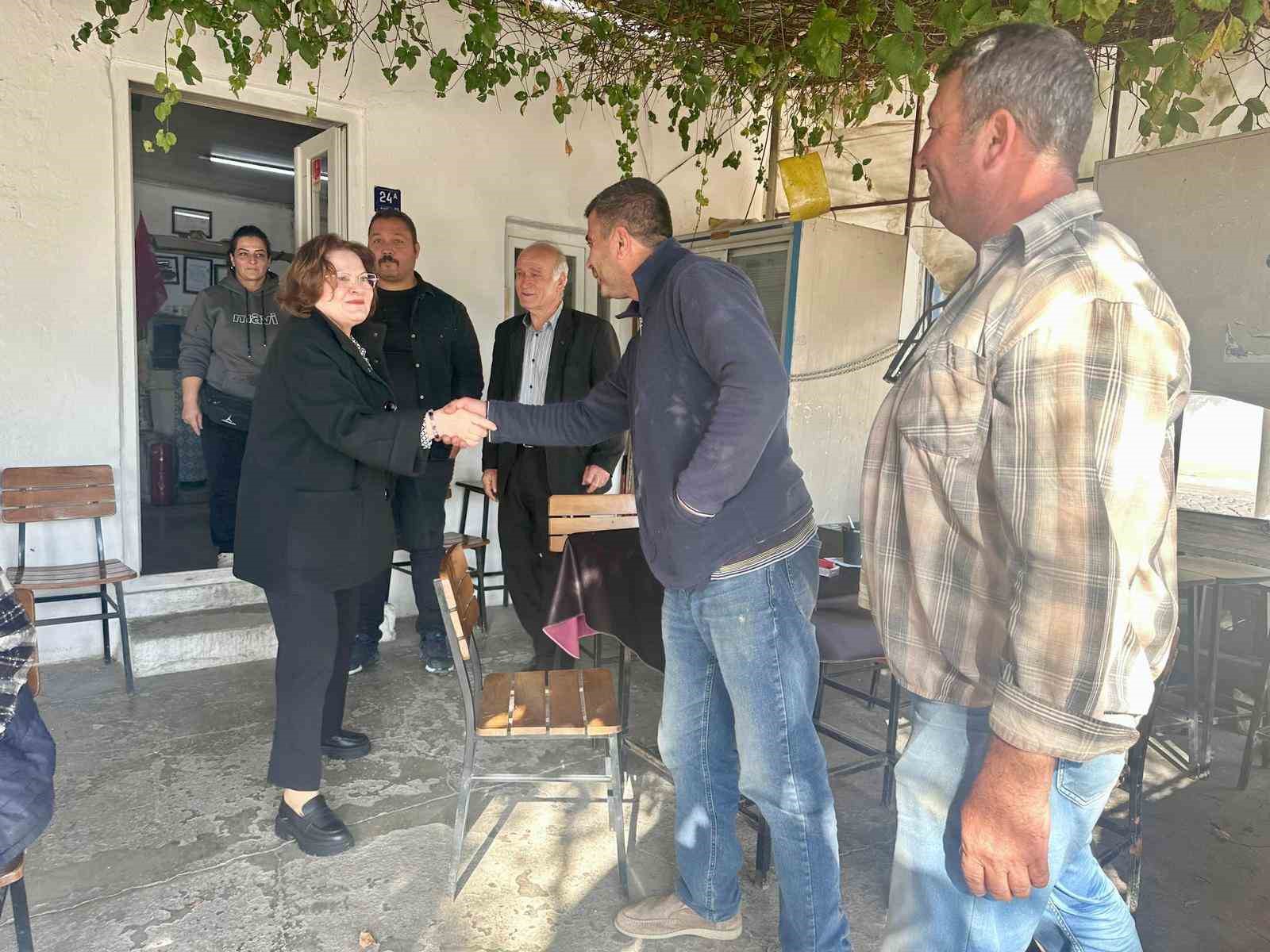 Başkan Gençay’dan Mavişehir pazaryerinde incelemelerde bulundu