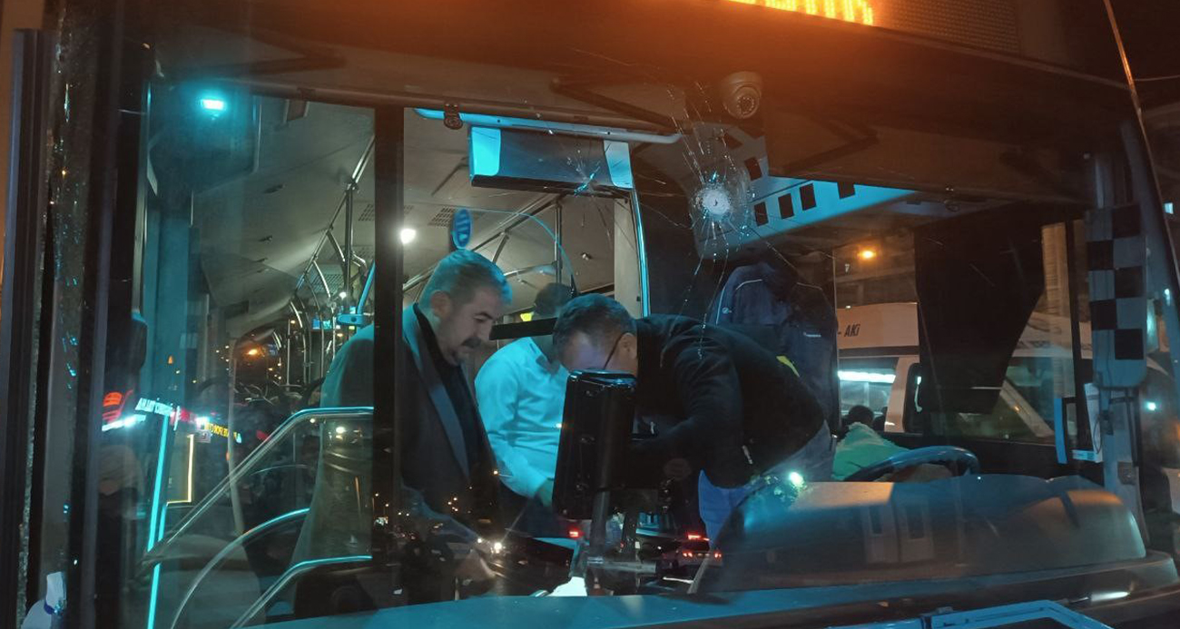 Şanlıurfa’da cadde ortasında silahlı kavga kamerada: 2 ağır yaralı