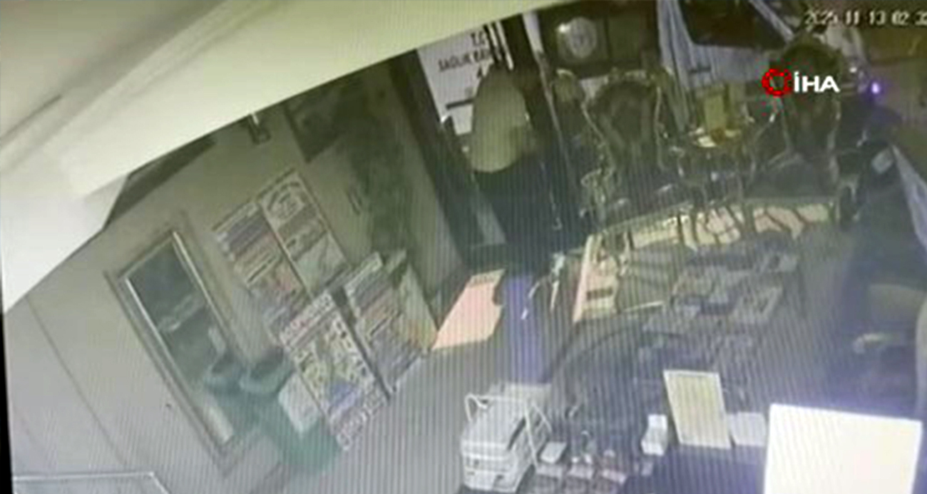 Ambulans çağıran Böcek ailesinin otelde kilitli kaldığı anlar kamerada