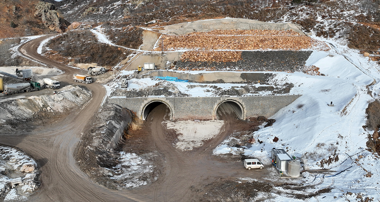 Sivas’ta 12 yıldır yapımı süren tünelin bu yıl da hizmete açılamayacağı öğrenildi