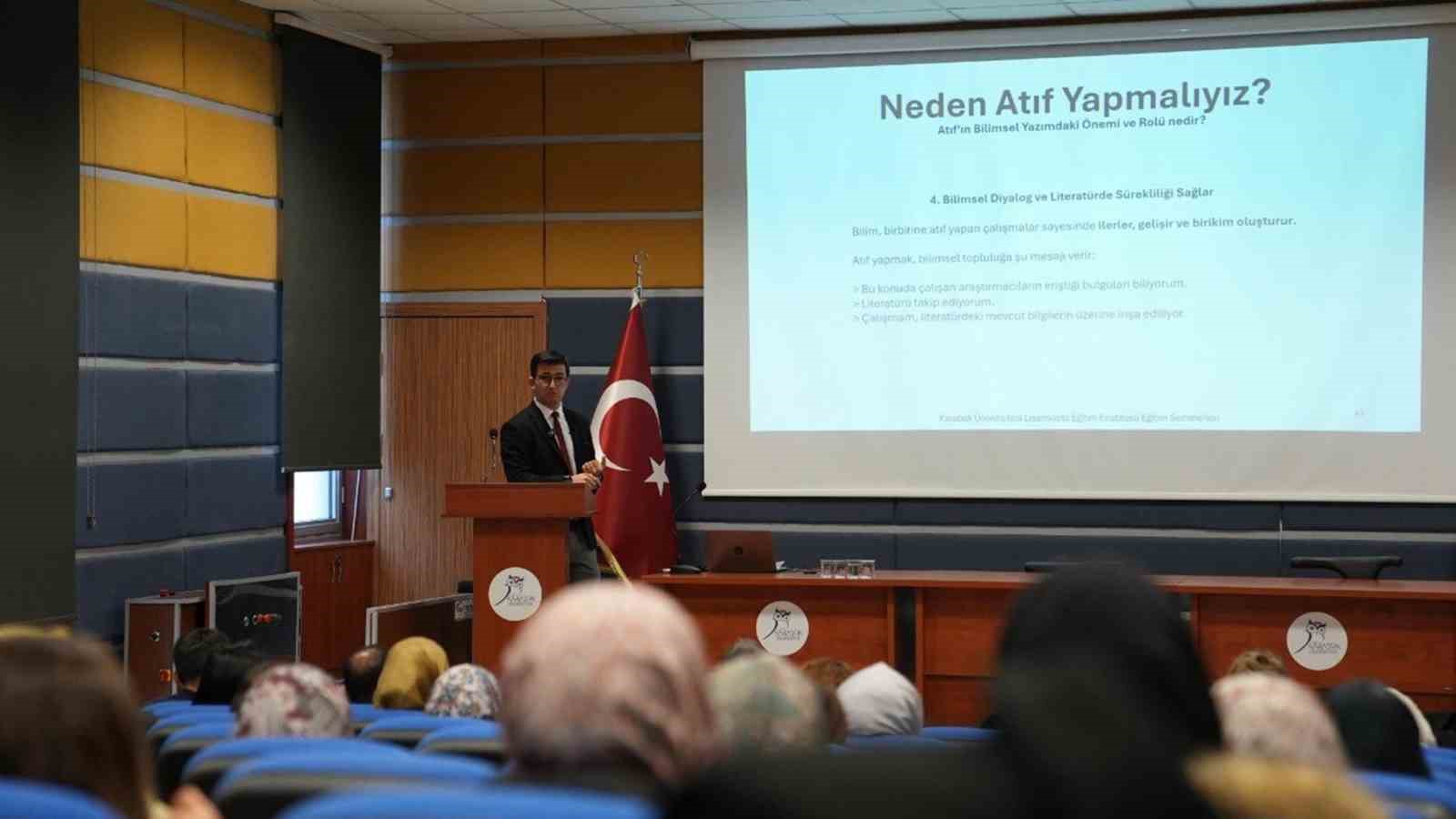 KBÜ Tez Yazım Atölyesinde bilimsel etik ve atıf kültürü ele alındı
