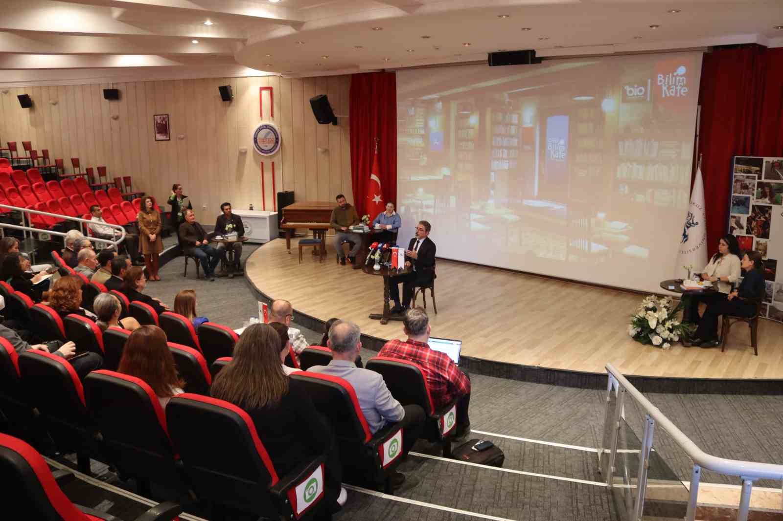 Deprem uzmanı Hasan Sözbilir: 