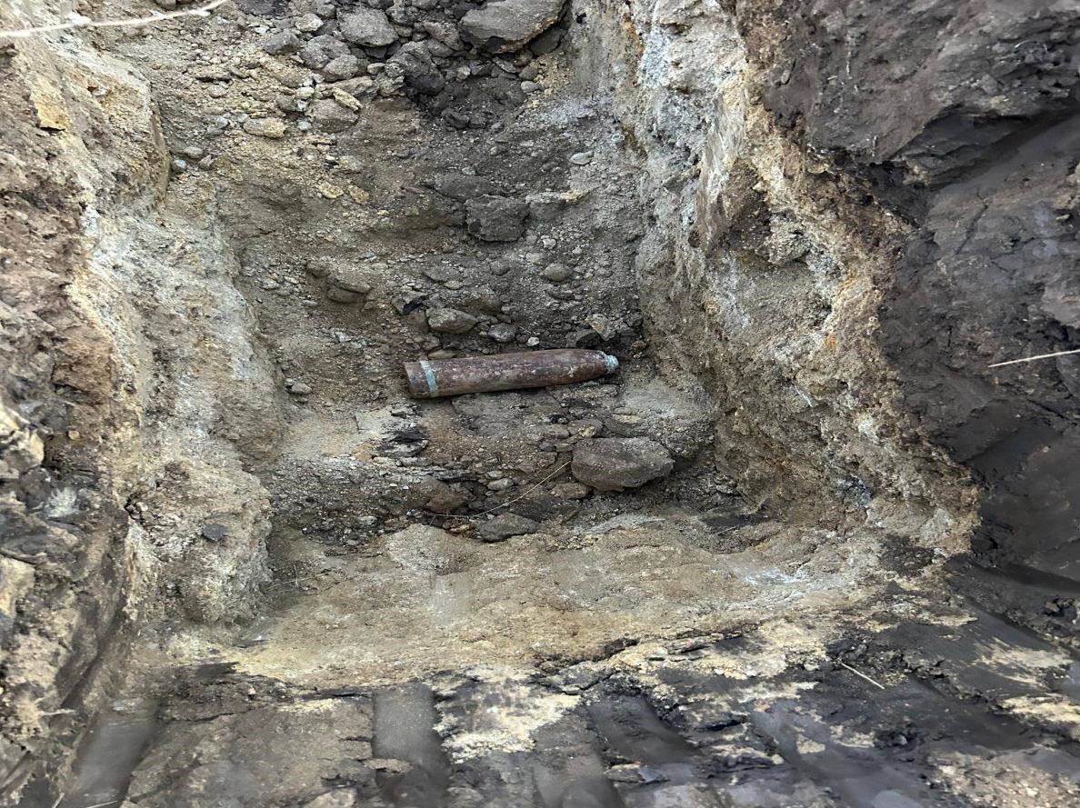 Tarlada bulunan top mermisi imha edildi