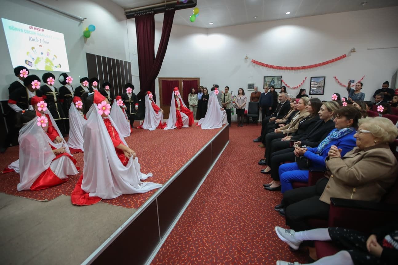 Hatay’da çocukların eğlendiği etkinlikte yüzler güldü