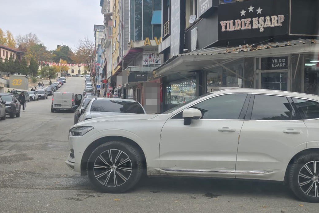 Bilecik’te sorumsuz sürücü ’pes’ dedirtti