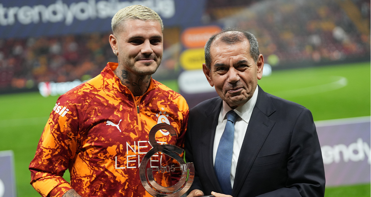 Galatasaray’da 100. maçına çıkan Mauro Icardi’ye plaket verildi