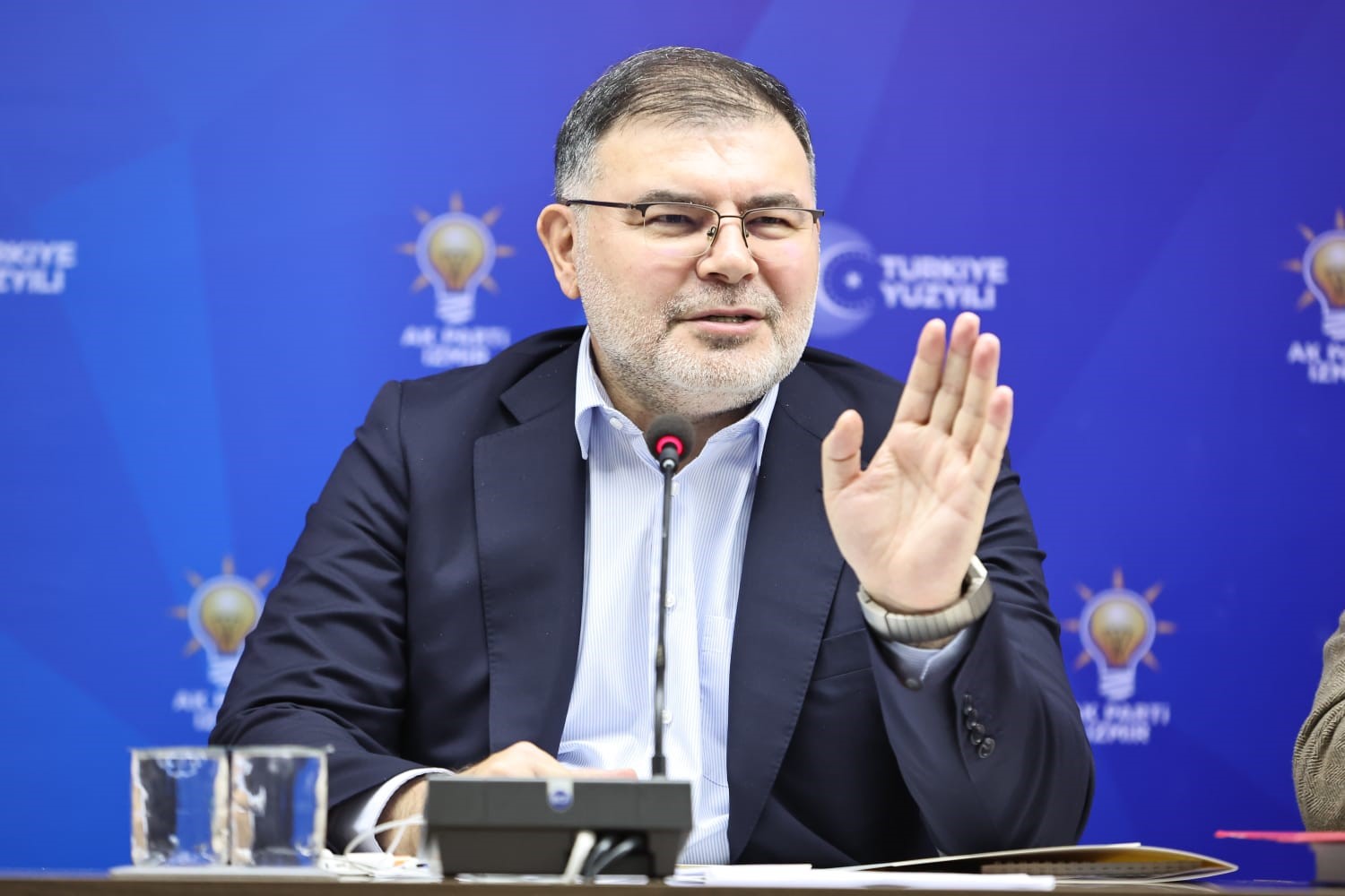 AK Partili Saygılı, İZBAN tartışması üzerinden CHP’li Güç’e yüklendi