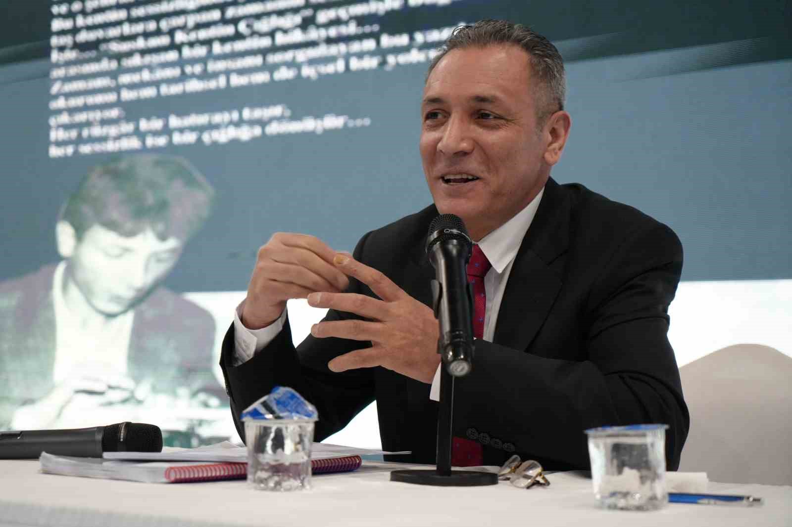 Gazeteci-Yazar Orhan Bozkurt’tan 