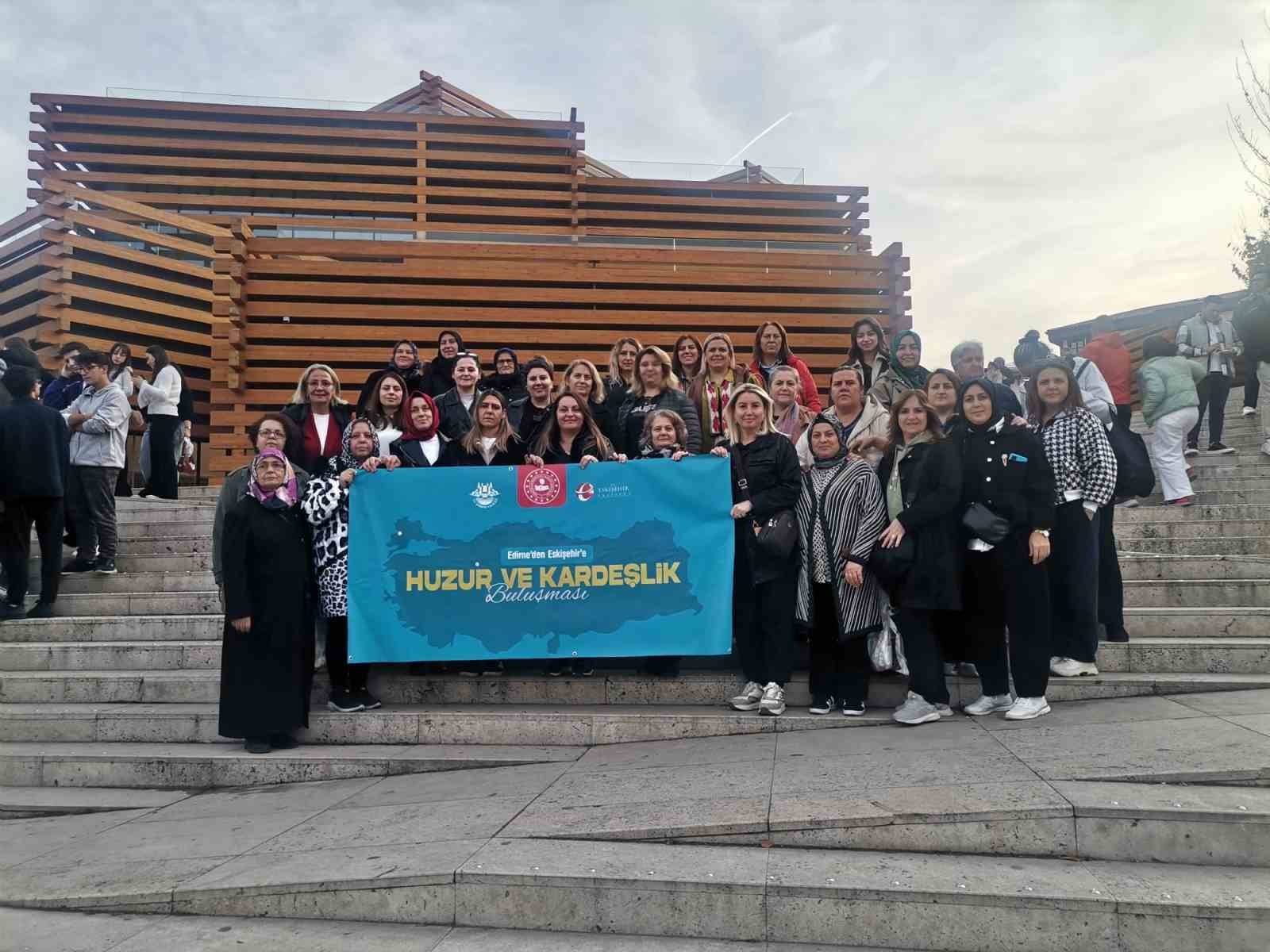 Edirne’den gelen şehit ve Gazi aileleri Eskişehir’de ağırlandı