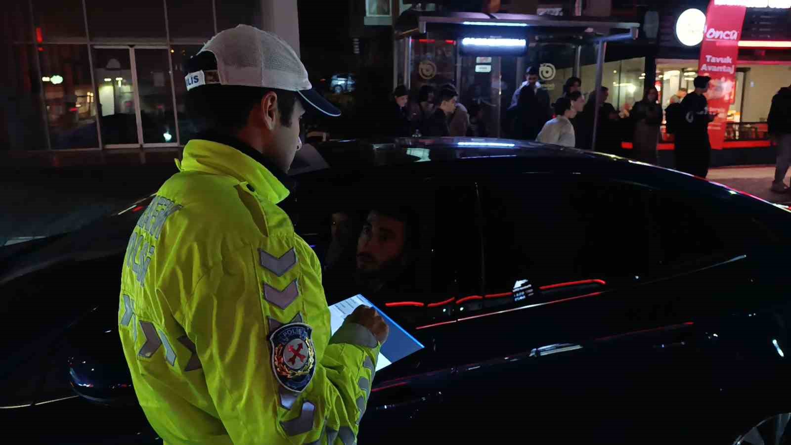 Tekirdağ’da trafik polisleri kentin huzur ve güvenliği için denetimleri sıklaştırdı