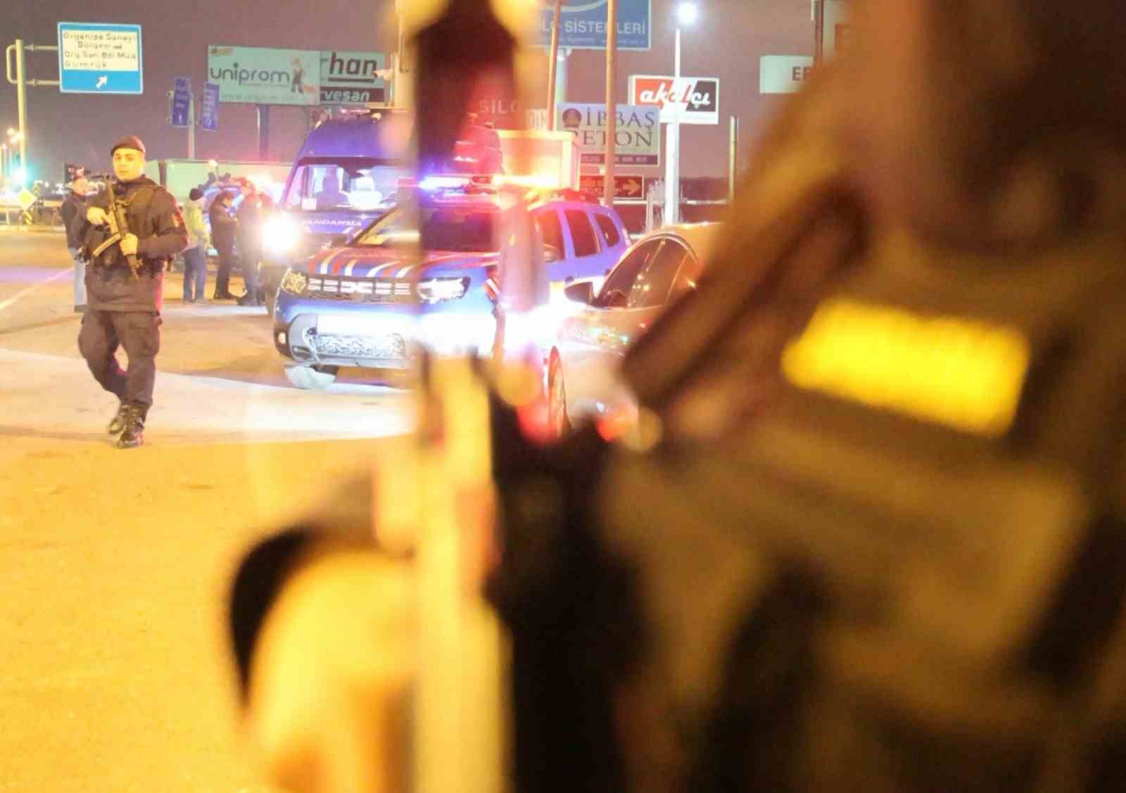 Aksaray’da jandarma ekipleri denetimlerini sürdürüyor