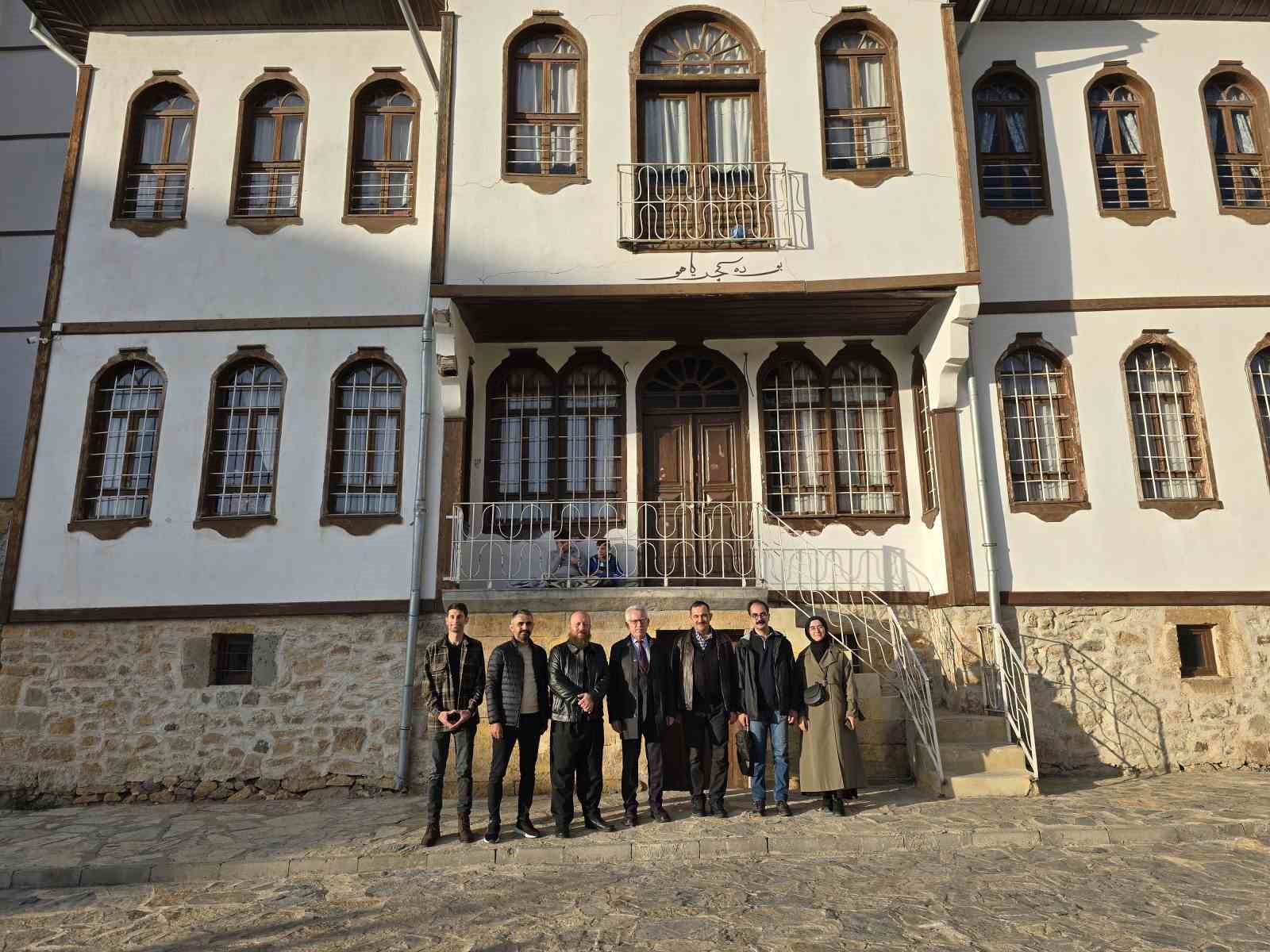 Yozgatlı Hattat Mehmet Fenni Efendi’nin eserleri oluşturulacak müze ile hat severlerle buluşturulacak