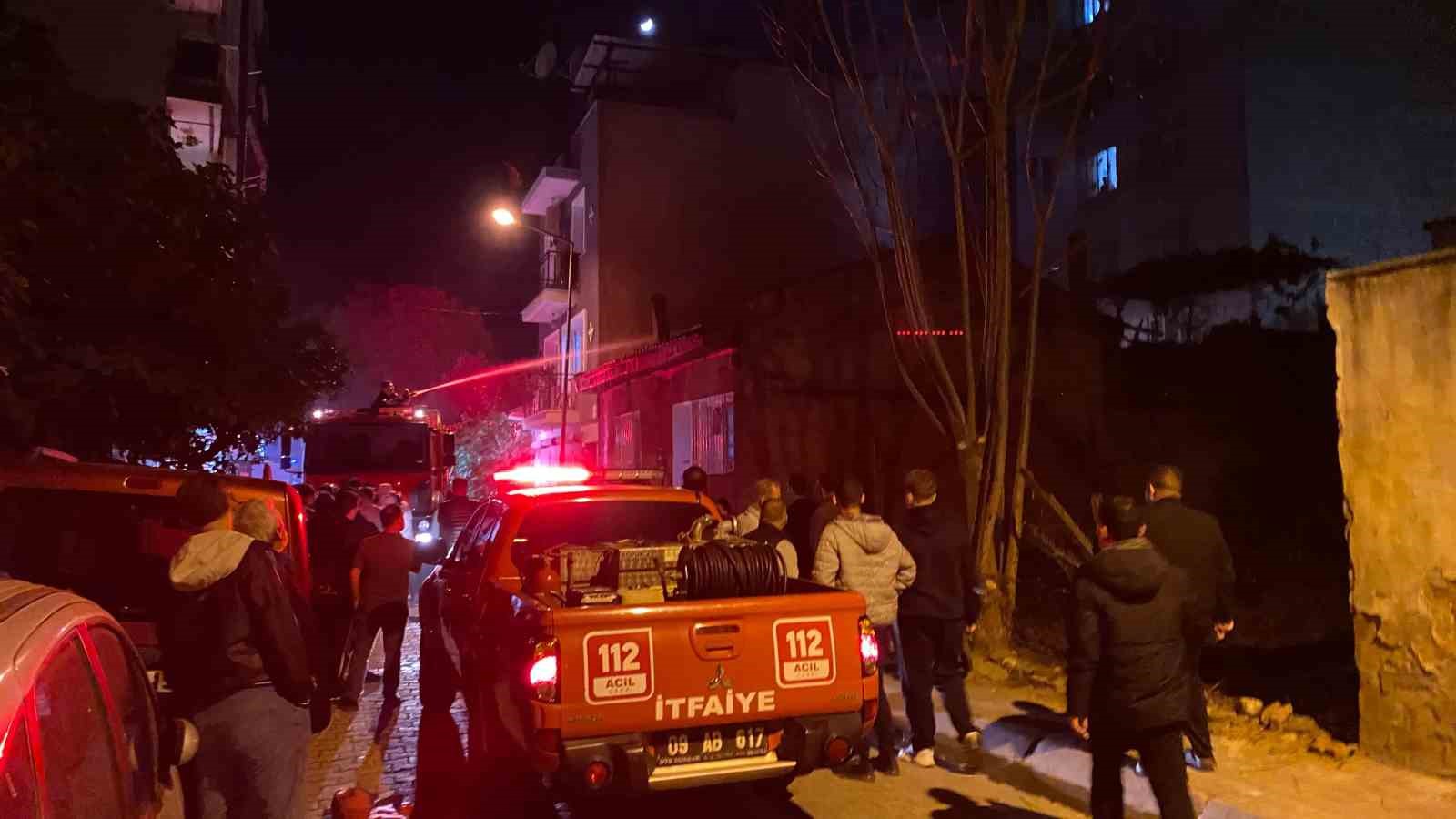 Aydın’da çıkan yangında yaşlı kadın evsiz kaldı