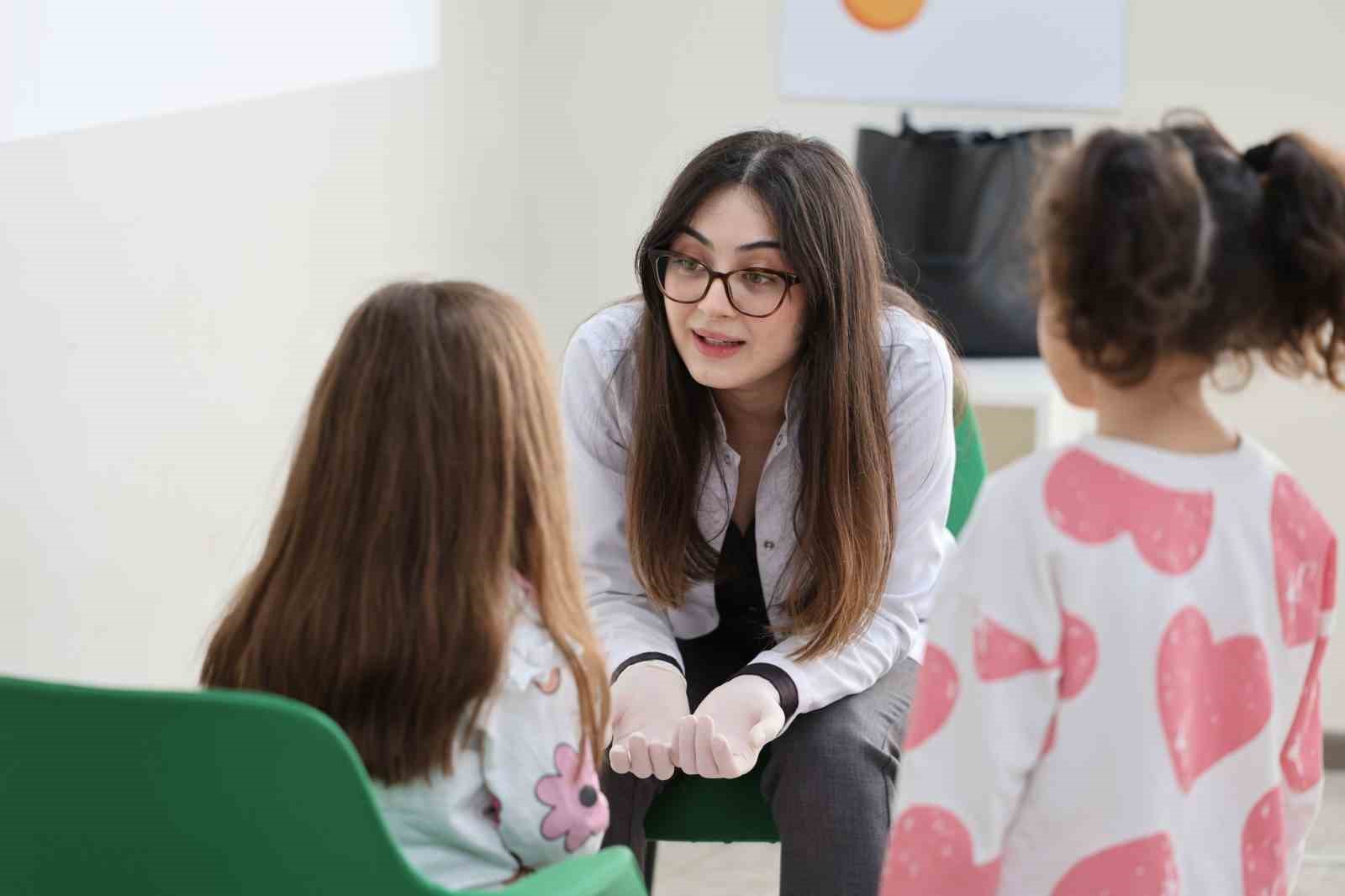 Osmangazi’de minikler sağlıklı gülüşlerin sırrını öğrendi